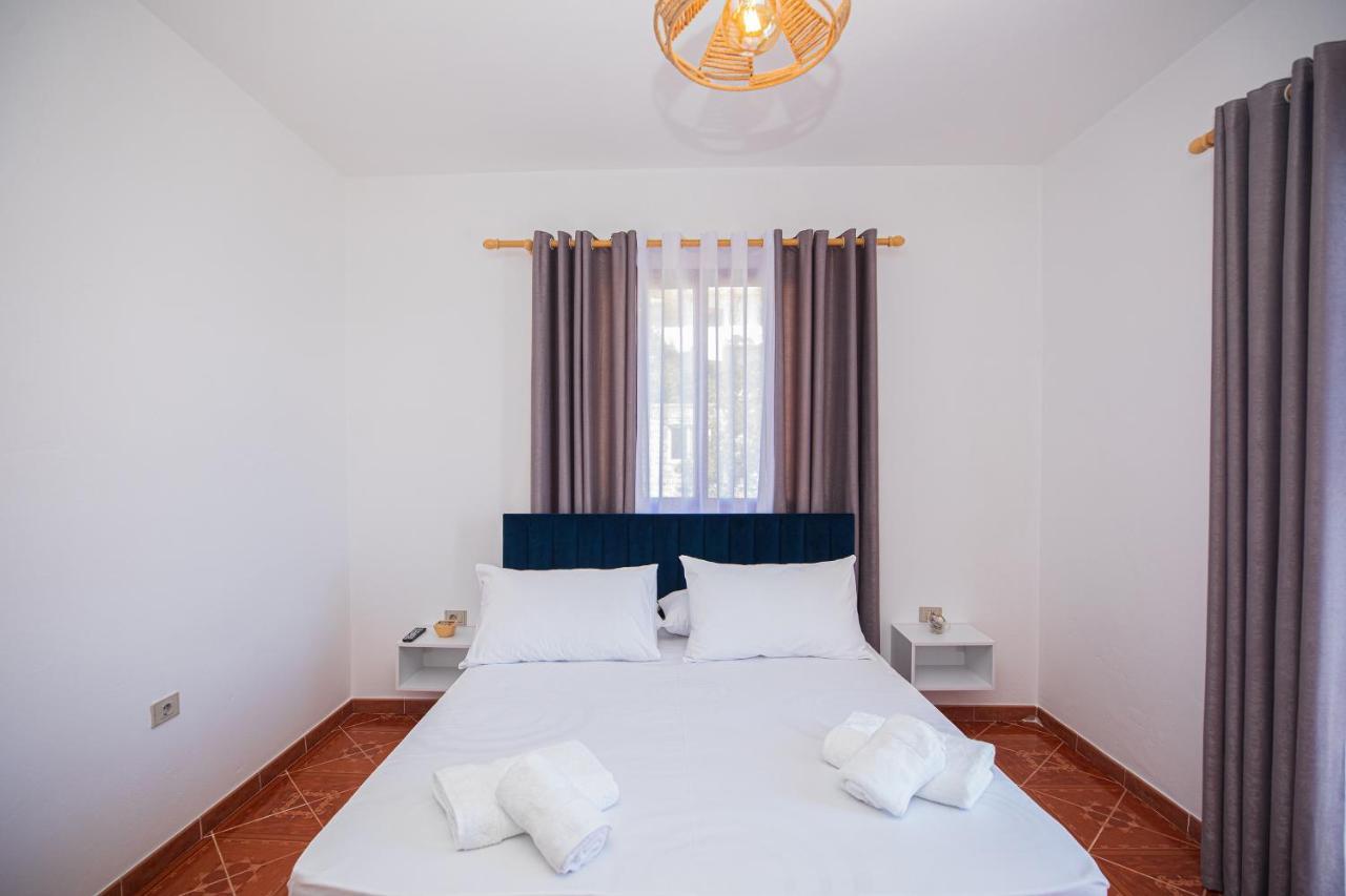 Villa Gaudium Radhimë Екстериор снимка